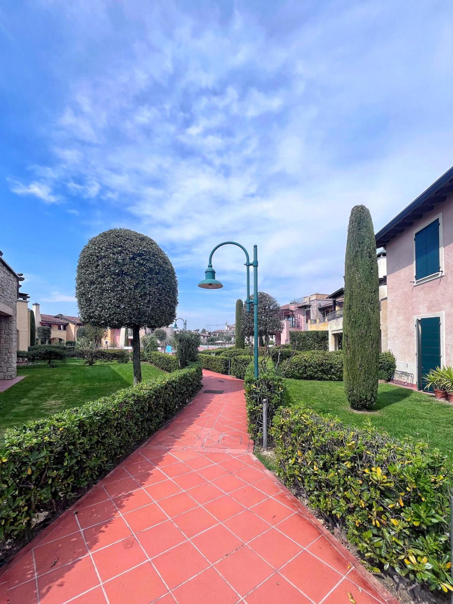 La Rocca 2-11 By Wonderful Italy Apartman Manerba del Garda Kültér fotó